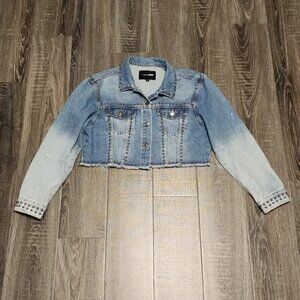 🌷 Fashion Nova cropped, studded Denim Jacket 🌷